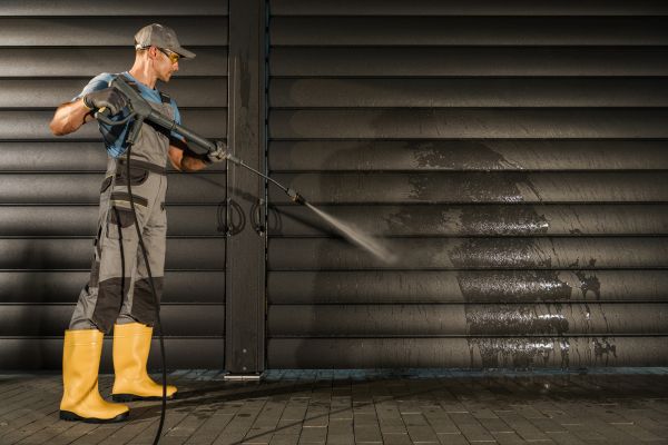 Cost of Garage Power Washing in Austin