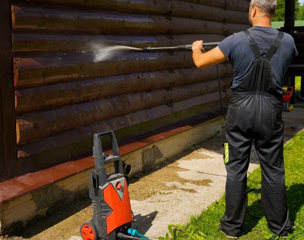 Cost of Log Home Pressure Washing in Austin