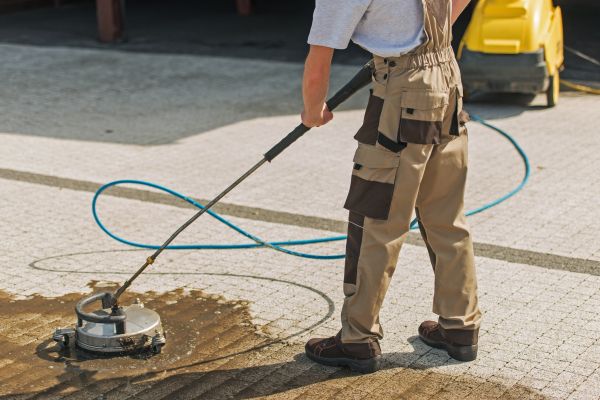 Cost of Townhouse Driveway Cleaning in Austin