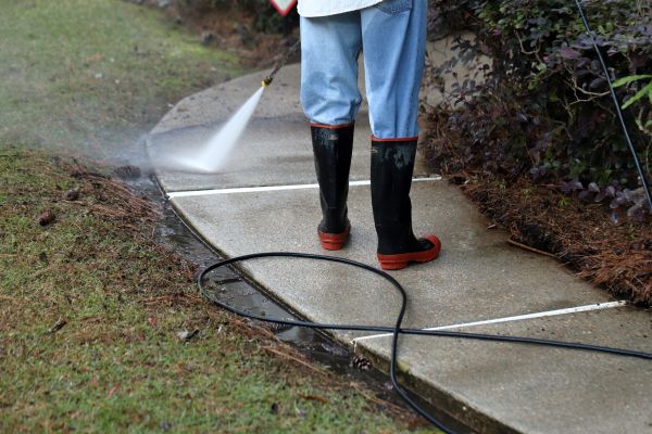 Cost of Sidewalk Pressure Cleaning in Austin
