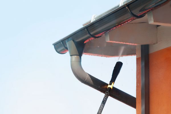 Cost of Eaves Power Washing in Austin