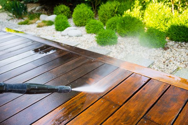 Cost of Deck Cleaning in Austin